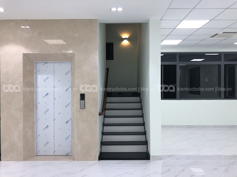 Mẫu thiết kế nhà phố có tầng hầm chìm